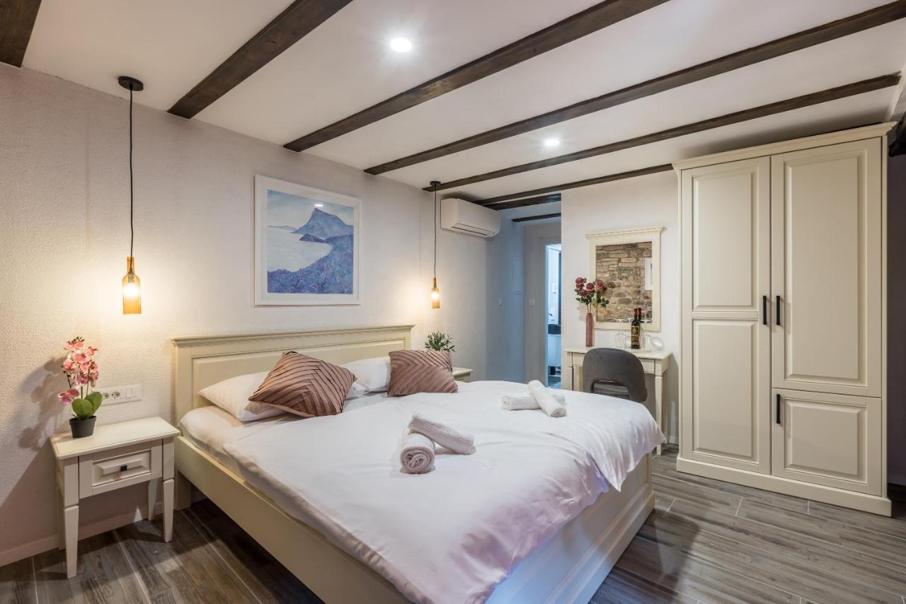 Old Town B&B Rooms Matusko Сплит Екстериор снимка