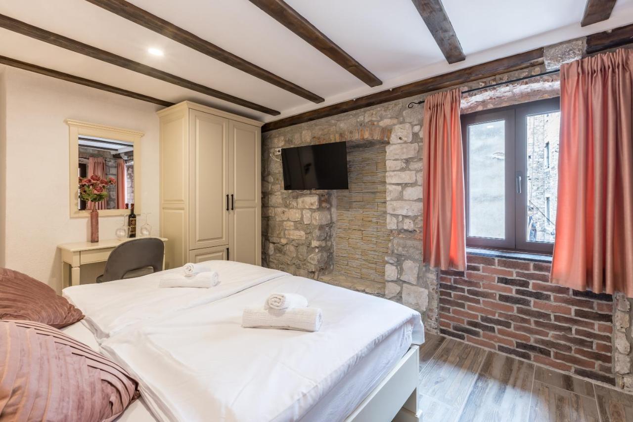 Old Town B&B Rooms Matusko Сплит Екстериор снимка