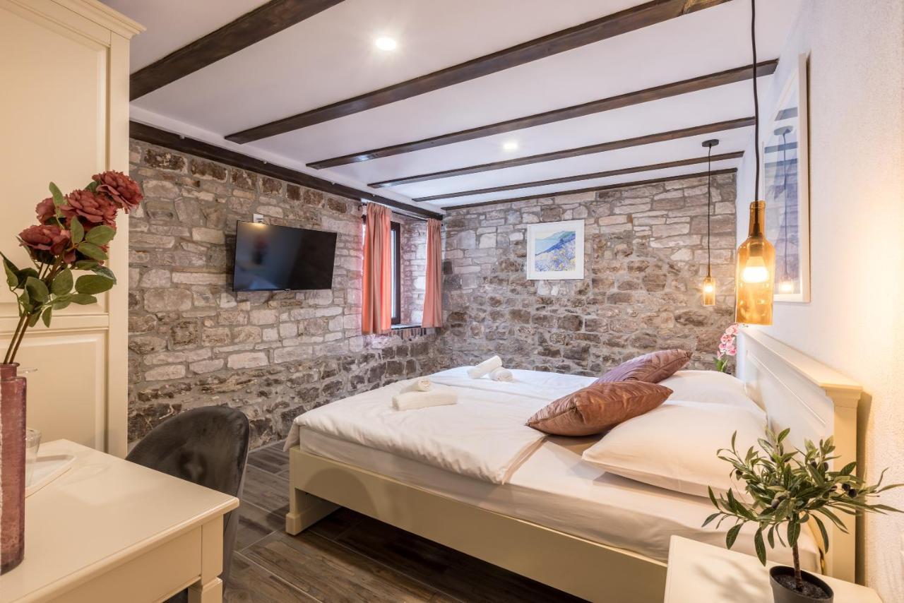 Old Town B&B Rooms Matusko Сплит Екстериор снимка