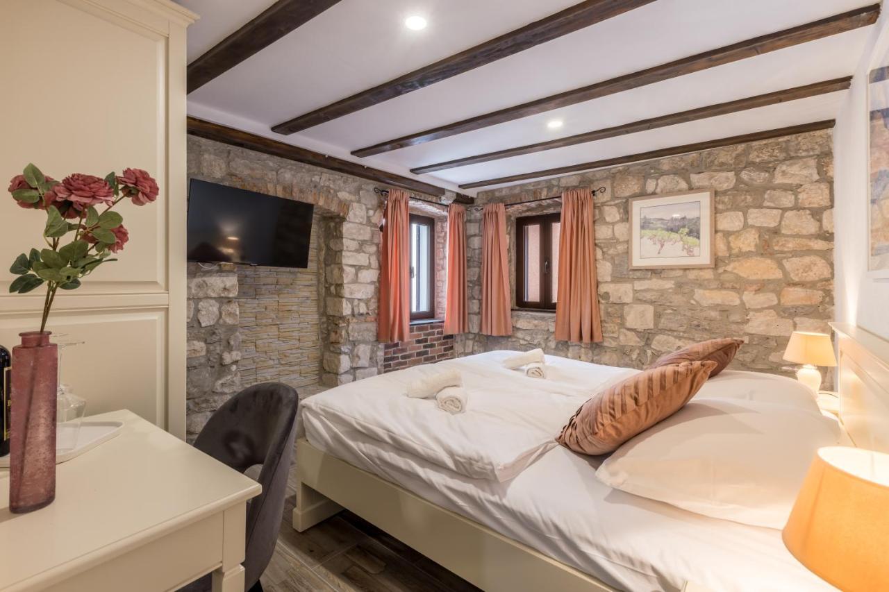 Old Town B&B Rooms Matusko Сплит Екстериор снимка