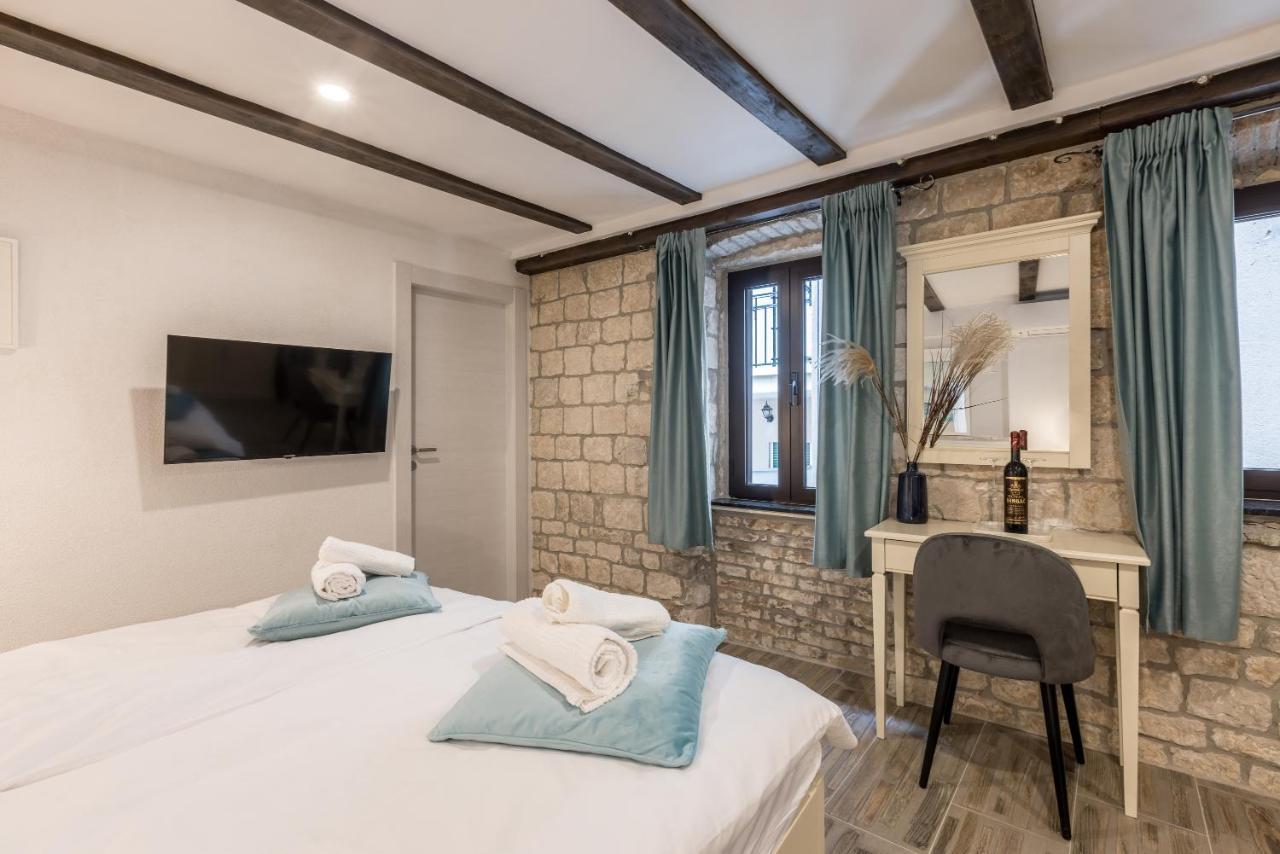 Old Town B&B Rooms Matusko Сплит Екстериор снимка