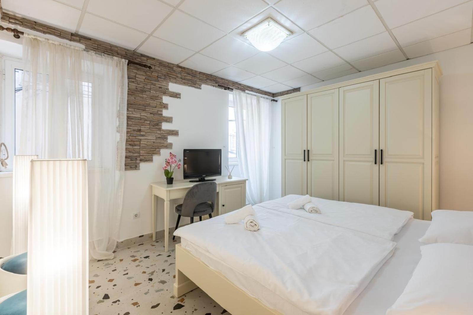 Old Town B&B Rooms Matusko Сплит Екстериор снимка