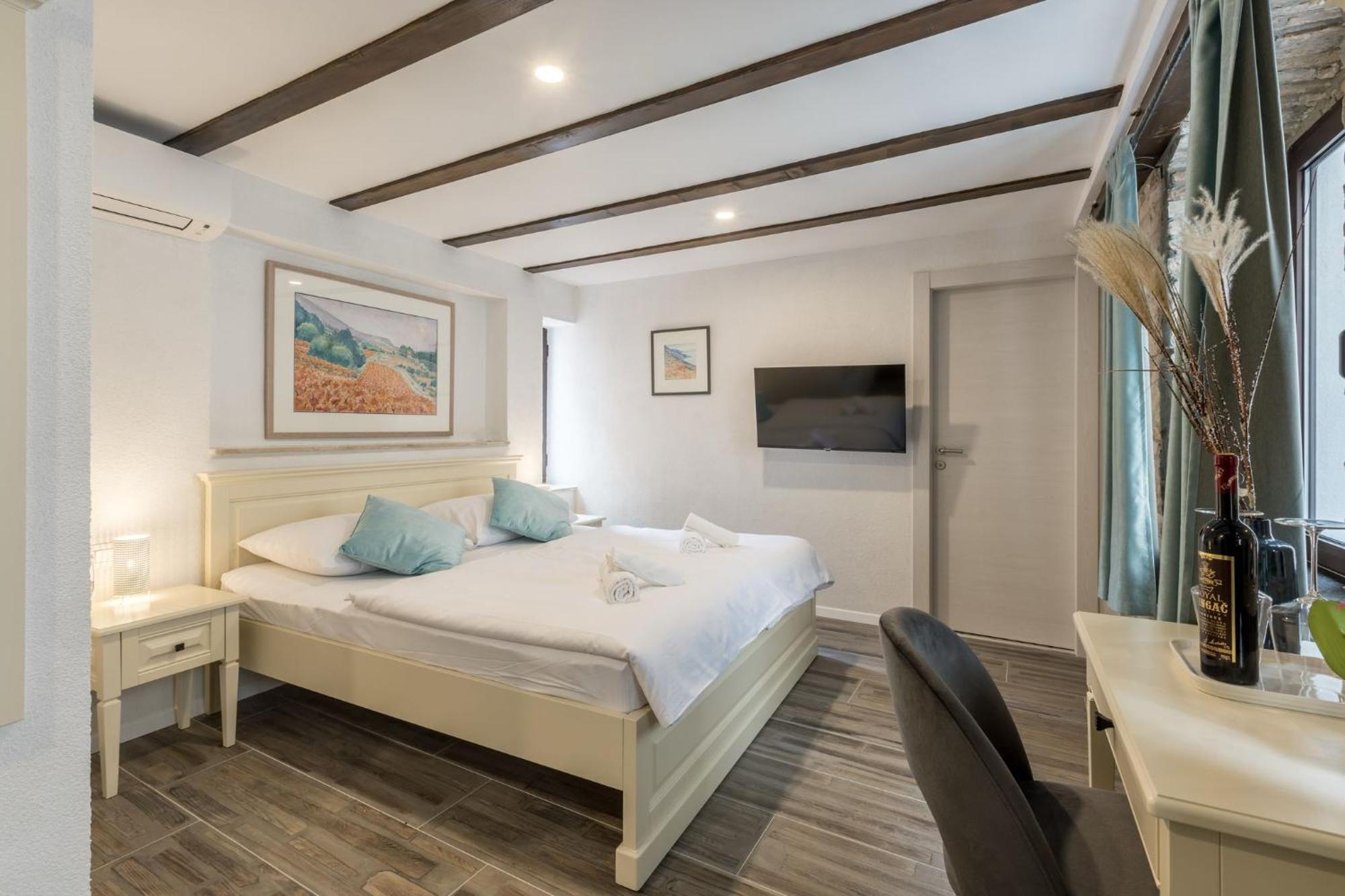 Old Town B&B Rooms Matusko Сплит Екстериор снимка