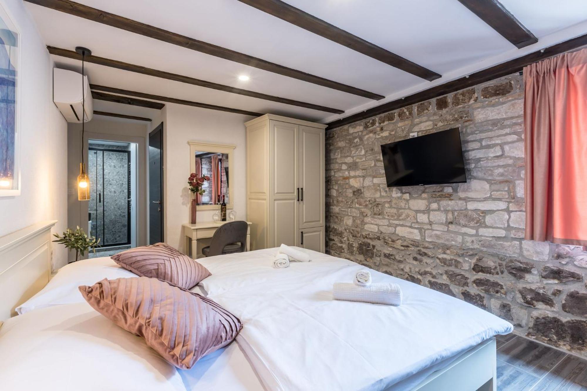 Old Town B&B Rooms Matusko Сплит Екстериор снимка